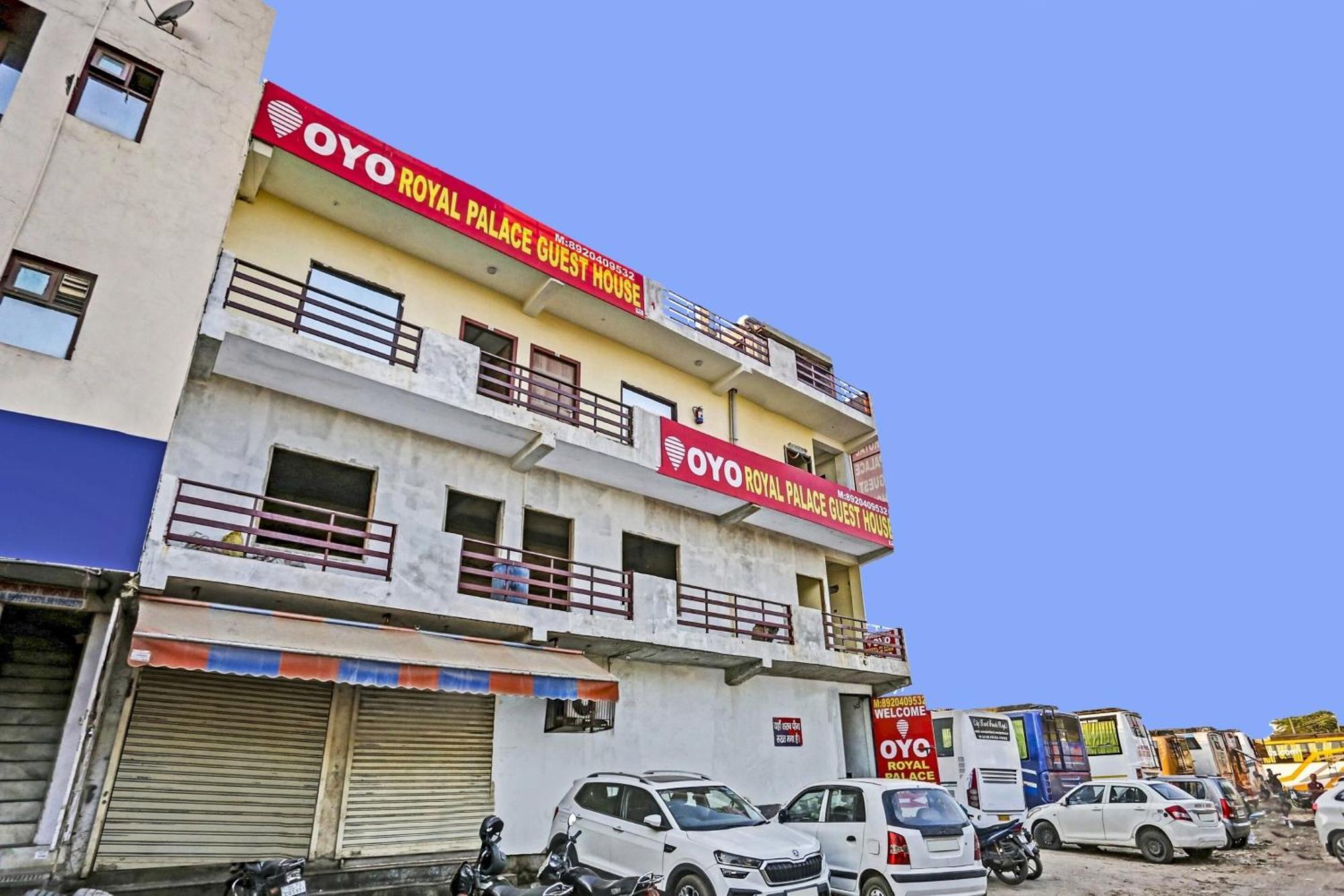 Hotel O Royal Palace Guest House Near Vishwa Vidyalaya Metro Station Yeni Delhi Dış mekan fotoğraf